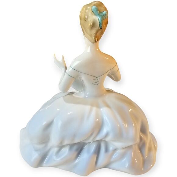 Vintage Made in Romania Arpo Porcelain Sitting Girl With Fan - Picture 8 of 9